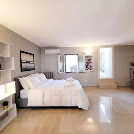 Aparthotel Bozzi Luxury 3*